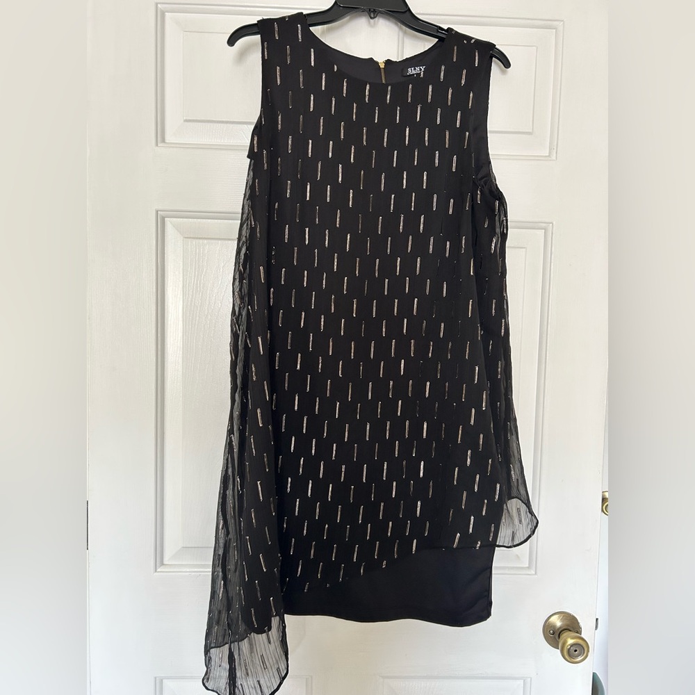 SLNY Black and Silver Sleeveless Sheath Dress